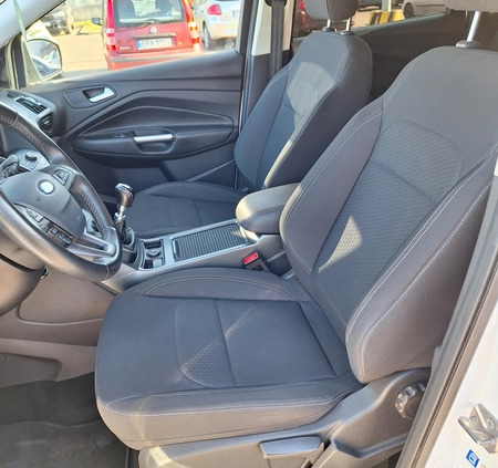 Ford Kuga cena 68900 przebieg: 122500, rok produkcji 2018 z Pabianice małe 562